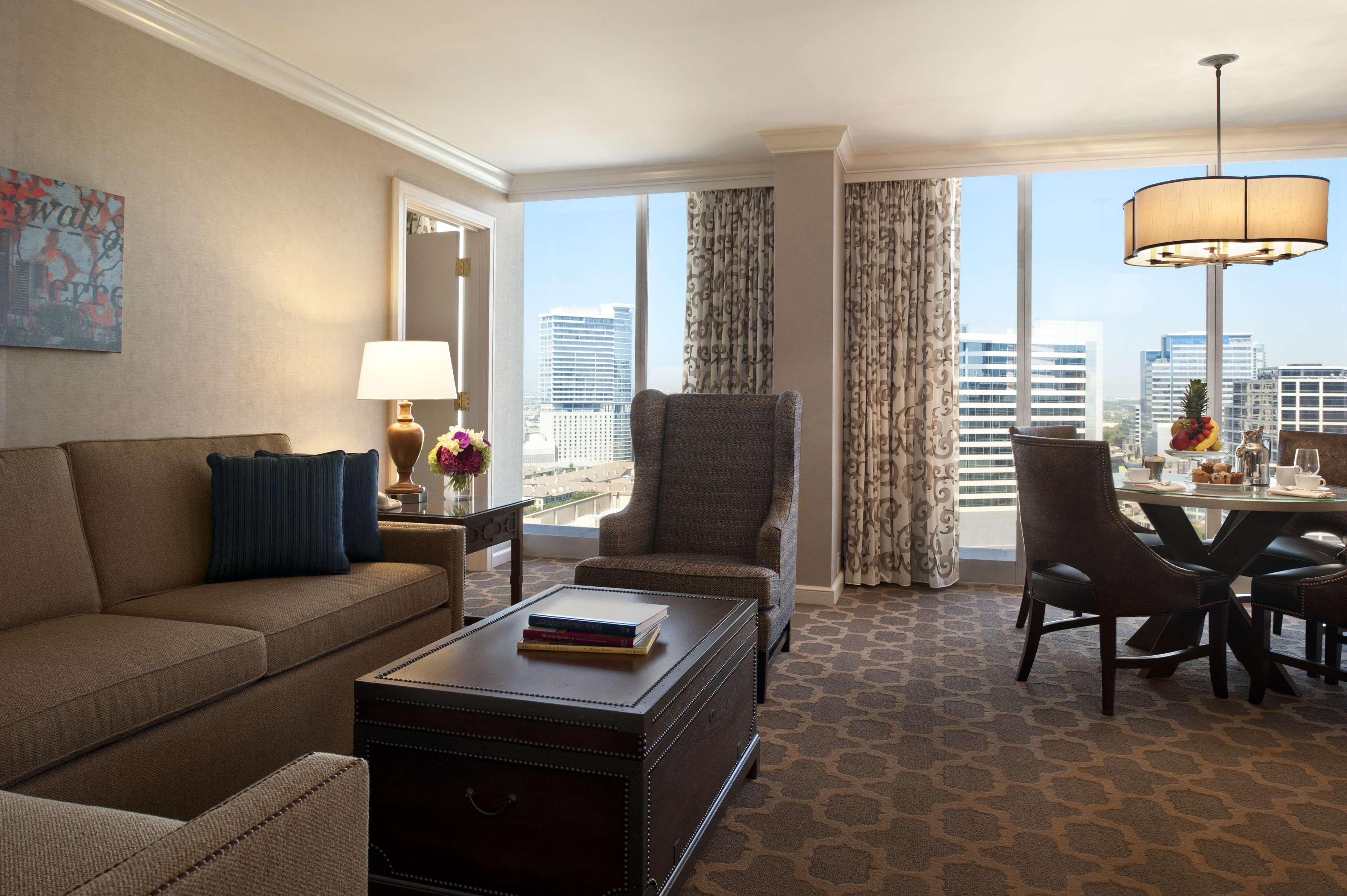 Fairmont Dallas Bagian luar foto