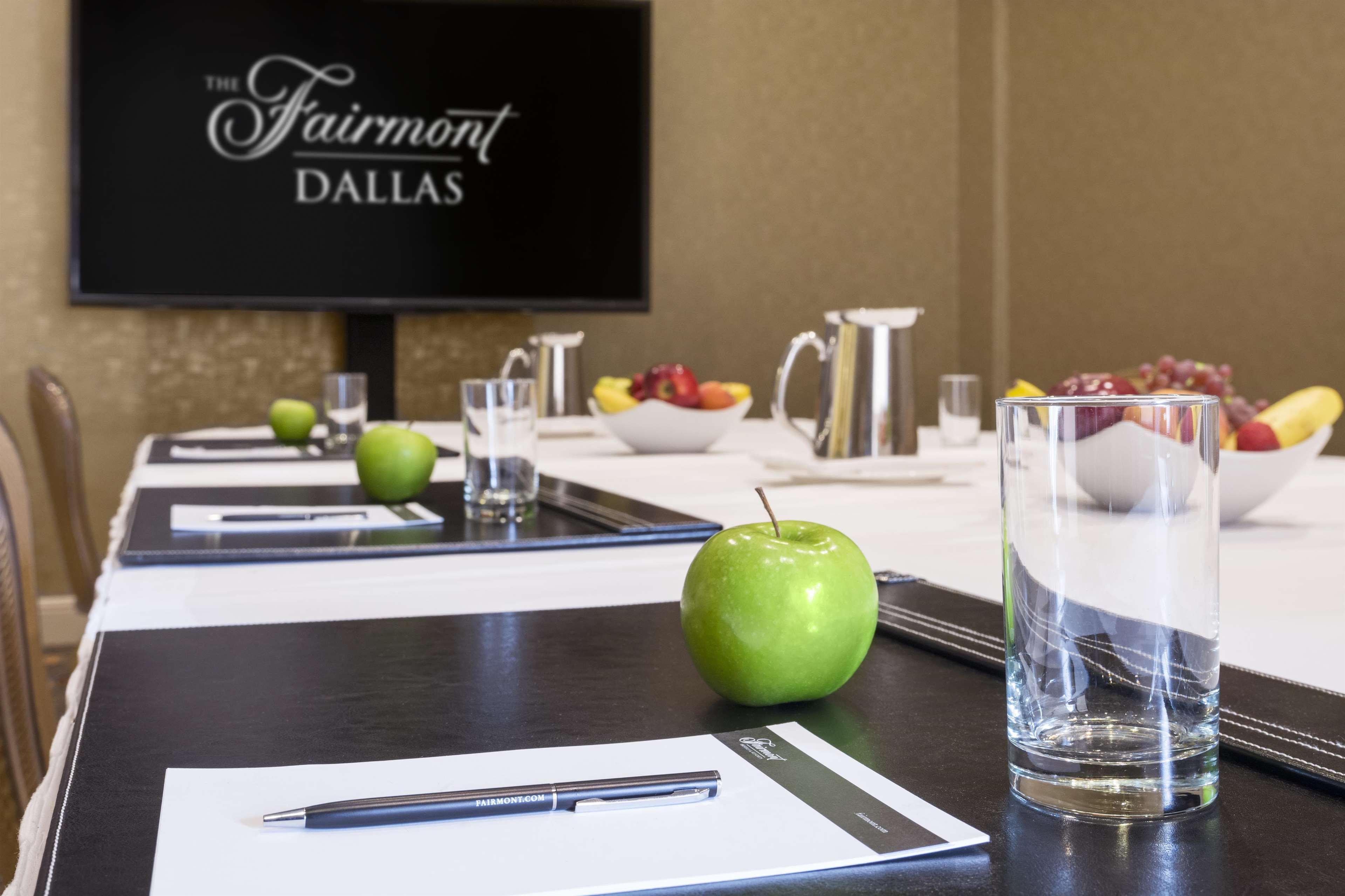 Fairmont Dallas Bagian luar foto