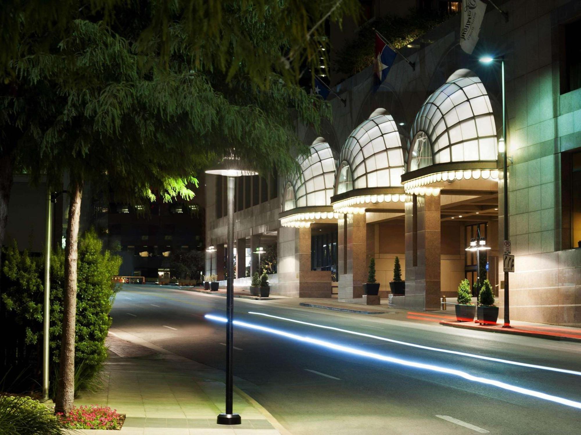 Fairmont Dallas Bagian luar foto